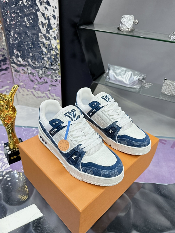 ルイヴィトン靴背面デザイン